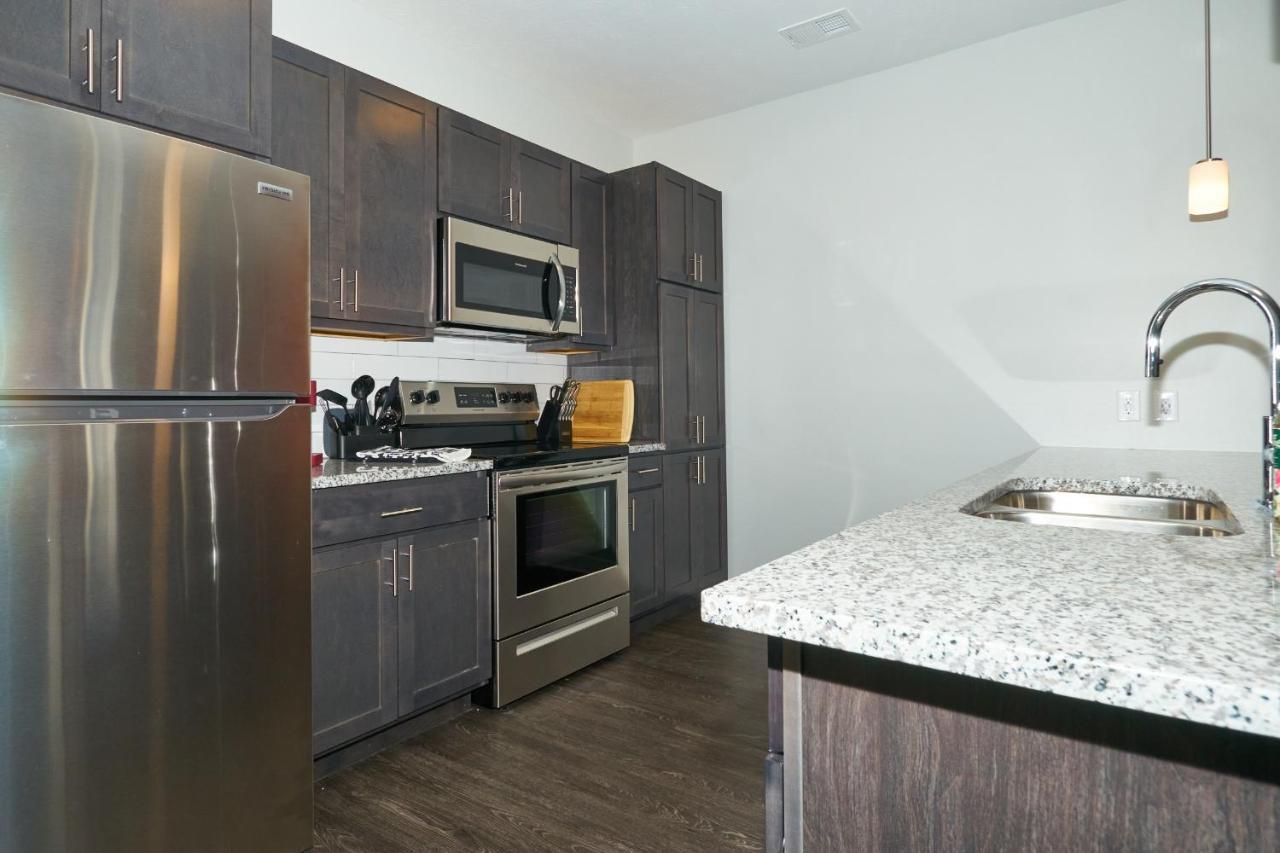 Modern Dwntwn 1 Bdrm Apt Pool Gym Free Parking Indianapolis Buitenkant foto