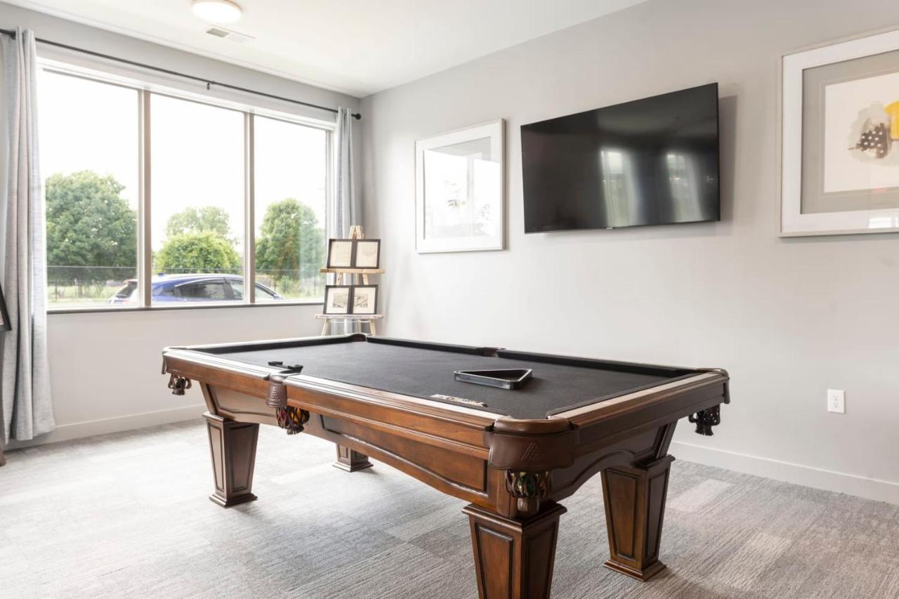 Modern Dwntwn 1 Bdrm Apt Pool Gym Free Parking Indianapolis Buitenkant foto